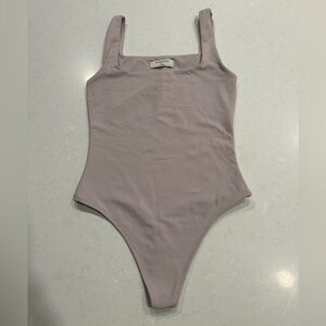 Aritzia Babaton Square Neck Bodysuit